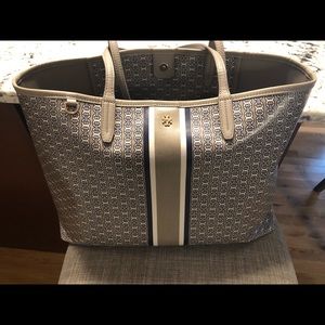 Tory Burch Gemini Link Tote